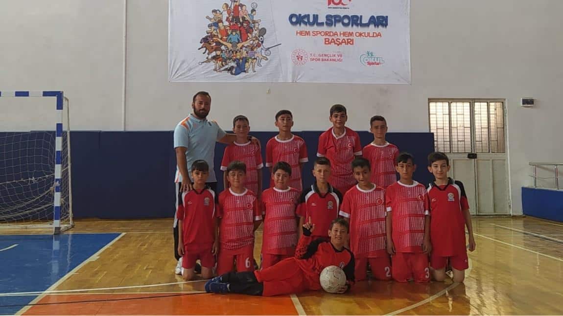 Küçük Erkekler Futsal Takımımız 8-3 Galip Geldi.